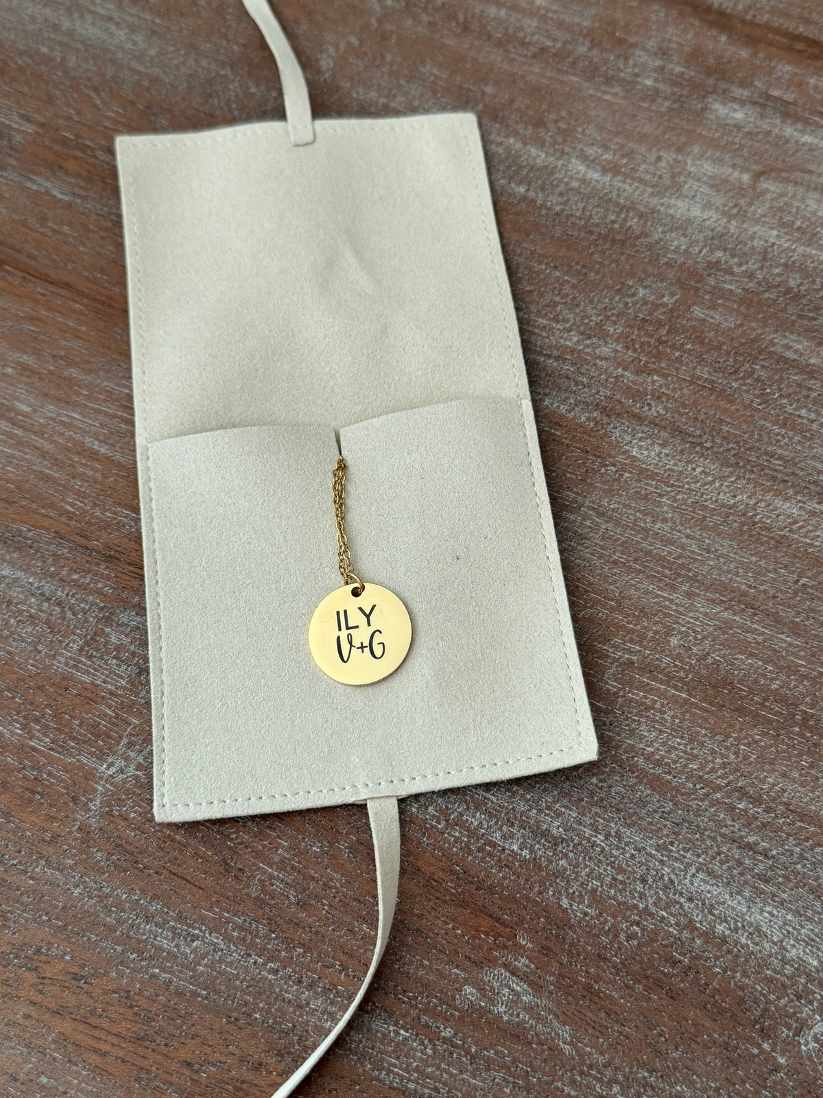 Personalized Initial Necklace with Engraved Pouch